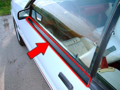 1989-93 Mustang Convertible Front of Door Belt Molding at Mirror passenger side