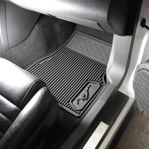 Mustang Rubber Floor Mats With Pony Logo 05 09 6r3z 6313300 A