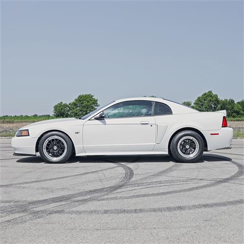 Mustang SVE Drag Comp Wheel - 17x4.5 - Gloss Black | 94-14