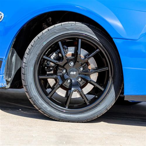 1994-2004 Mustang SVE FR500 Wheel & Sumitomo Tire Kit - 18X9 - Black