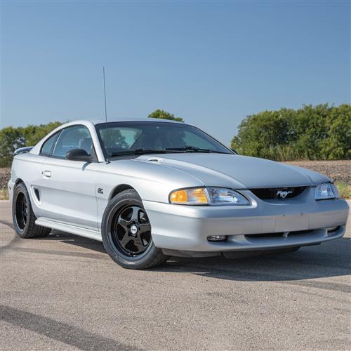 SVE Mustang Saleen SC Style Wheel & Tire Kit - 17x9/10 - Gloss Black ...