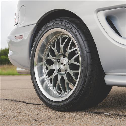1994-04 Mustang SVE Series 3 Wheel & Sumitomo Tire Kit - 18x9/10 - Gun Metal