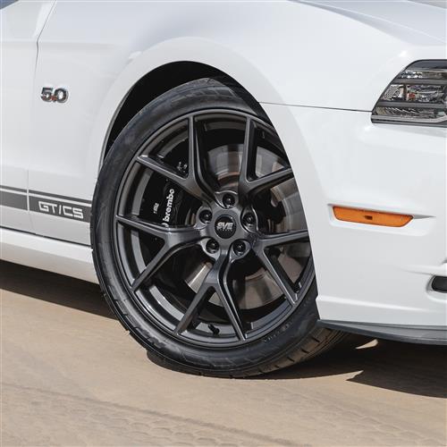 Mustang SVE SP2 Wheel & Ohtsu Tire Kit - 19x10 - Gloss Graphite | 05-14